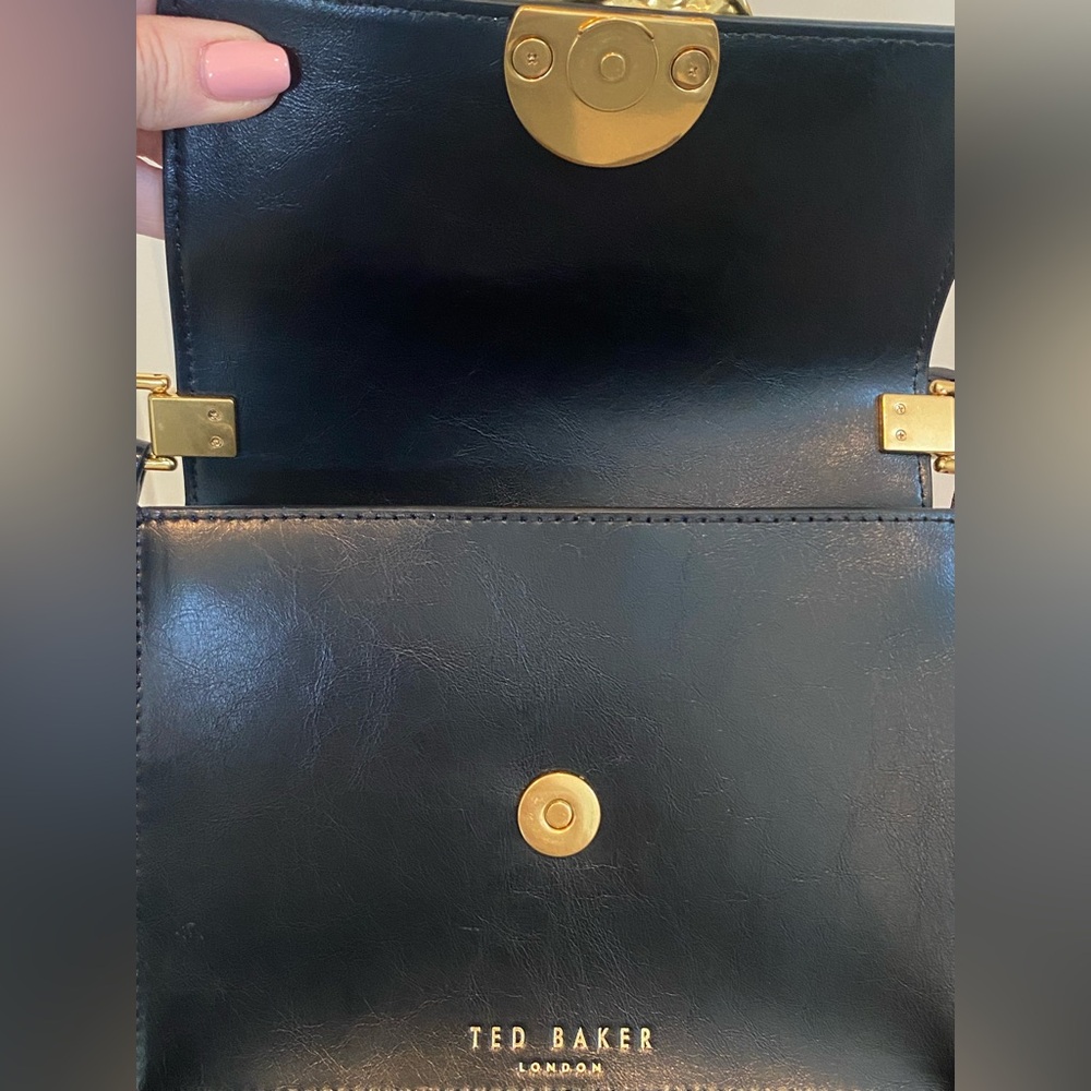 Ted Baker Rosalie Black Leather Crossbody Bag with Luxe Gold Rose Closure NWT - Picture 8 of 16